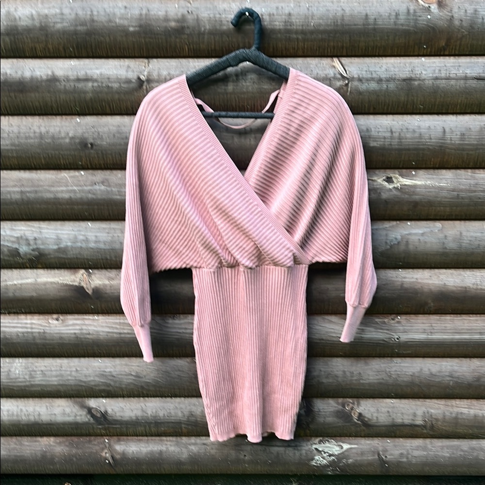 Elegant Women’s Large Pink Love Tree Sweater Skirt